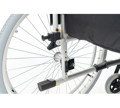 Кресло-коляска механическая MET Stable